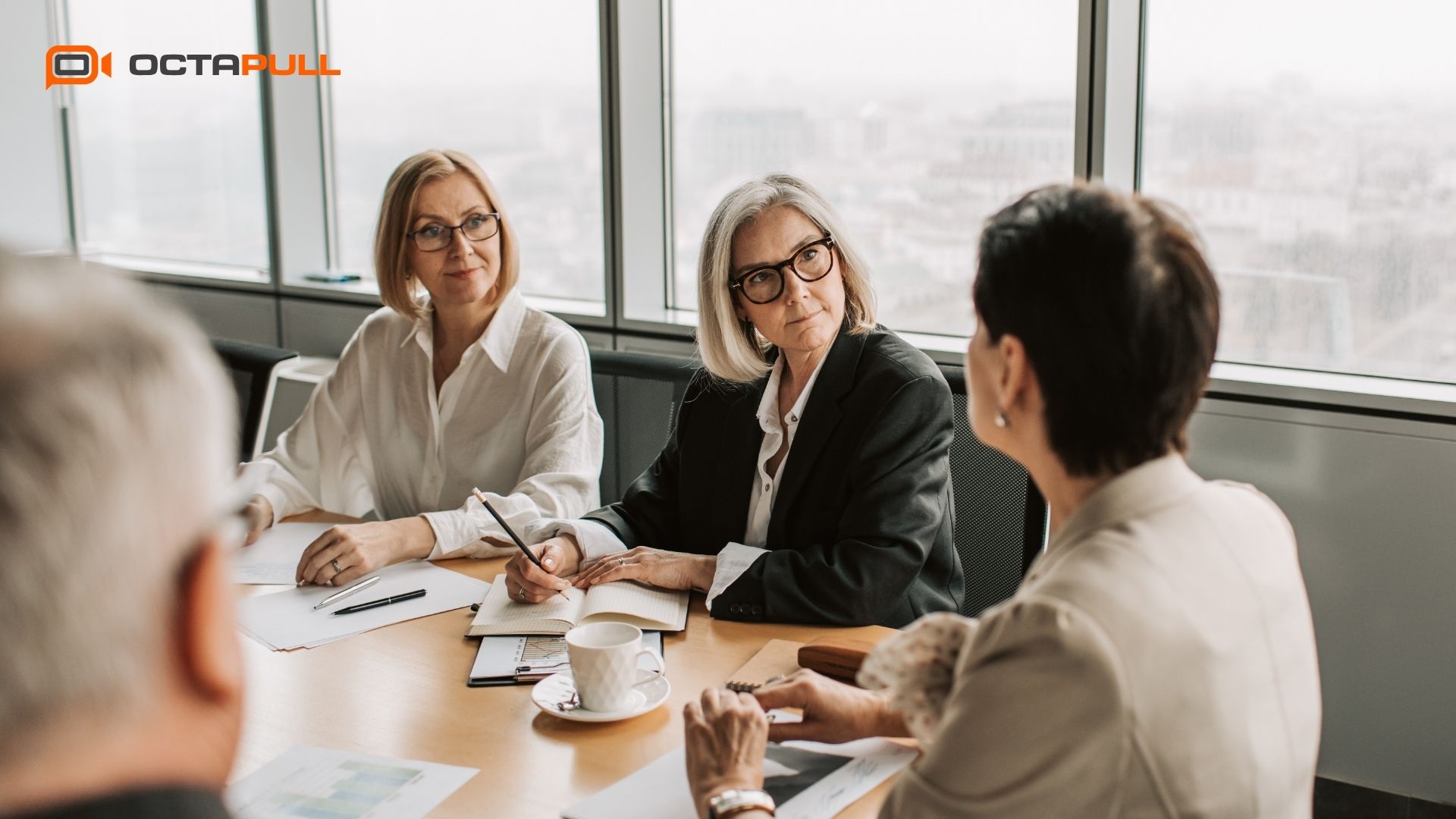 Geleceği İnşa Eden Kadınlar: İş Dünyasında Dönüşümün Öncüleri